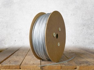 Câble en acier galvanisé gainé PVC Ø5 mm, transparent, âme Ø2,5 mm (1x19) — au mètre — Dromet